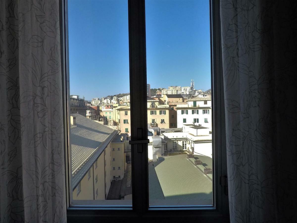 Dietro Il Teatro Modena ジェノヴァ エクステリア 写真